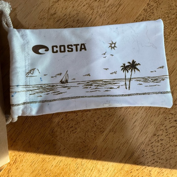 Costa May Polarized Sunglasses - Picture 3 of 9